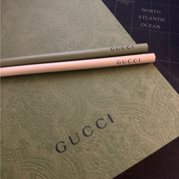 Gucci Notebook with 2 pencils - Picture 2 of 5